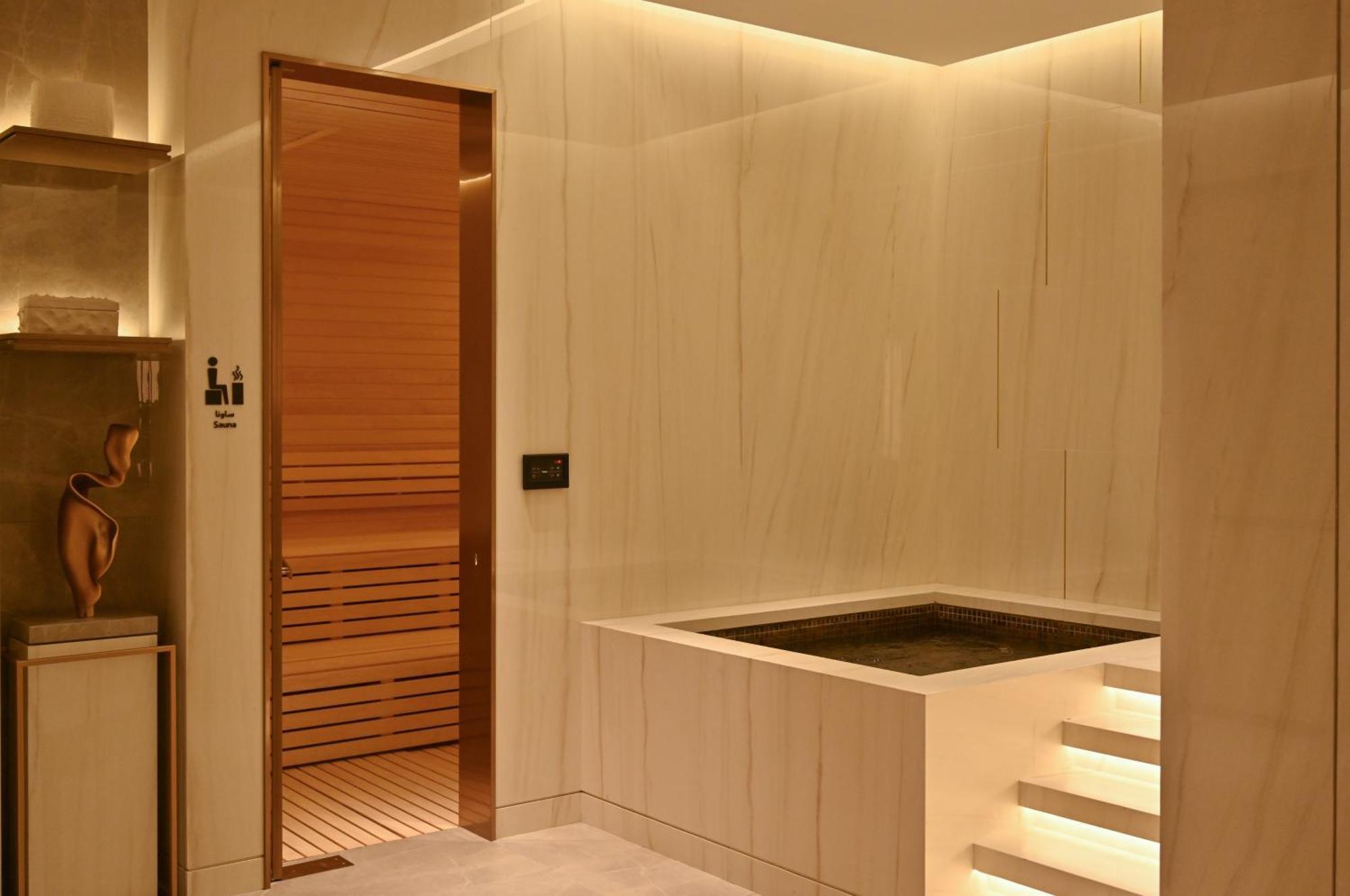 فندق Onyx Rotana المنامة المظهر الخارجي الصورة A Turkish bath in a hotel