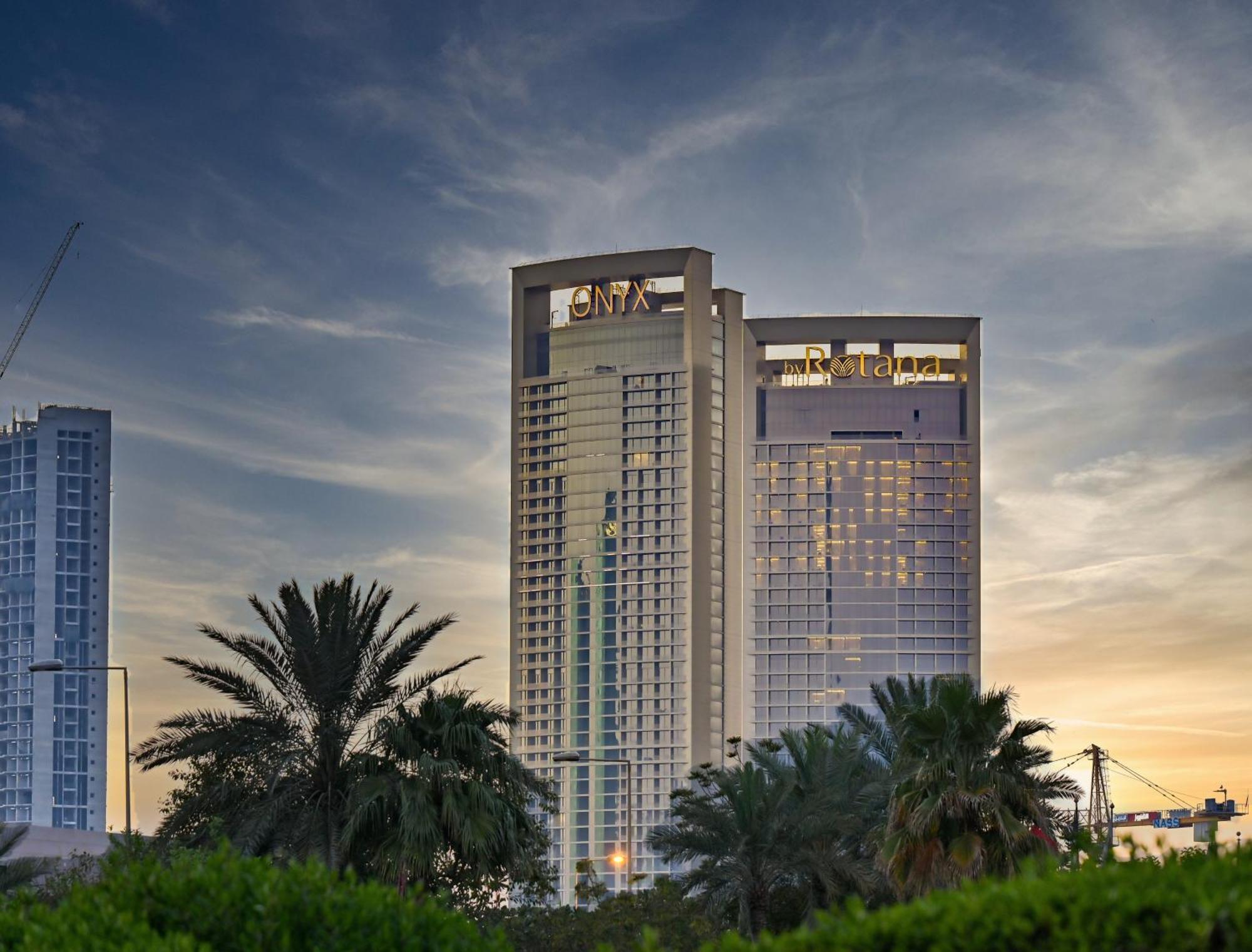 فندق Onyx Rotana المنامة المظهر الخارجي الصورة The hotel in 2016