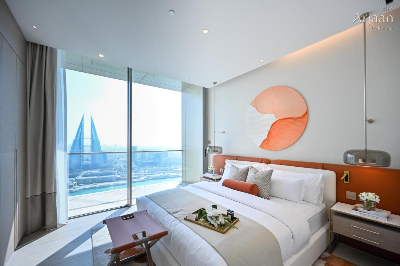 فندق Onyx Rotana المنامة المظهر الخارجي الصورة A bedroom at the Address Downtown Hotel